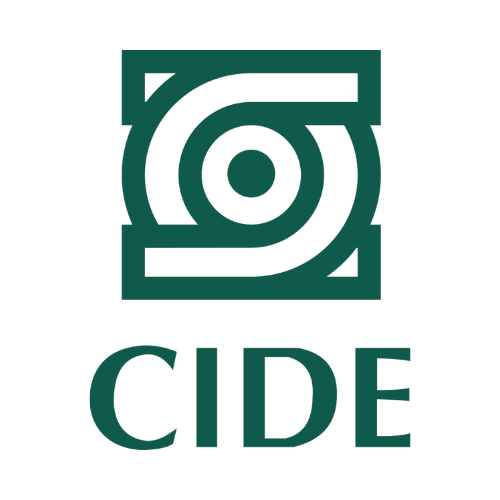 Logotipo del Centro de Investigación y Docencia Económicas (CIDE), una institución educativa y de investigación. Se muestra un diseño geométrico abstracto en verde con un círculo central, y el nombre "CIDE" debajo en letras verdes, todo sobre un fondo blanco.